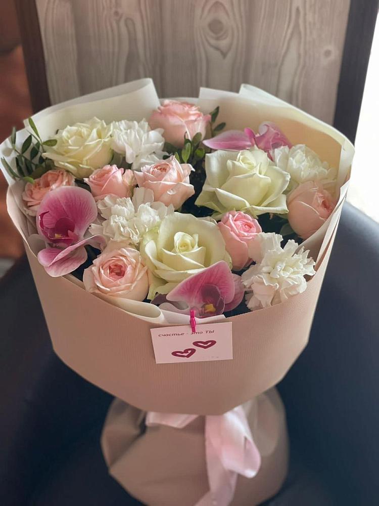 Букет цветов из: Орхидеи, Розы и Гвоздики в Каменоломни