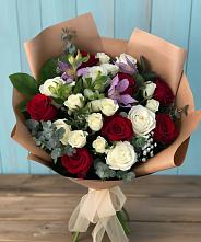 Букет цветов из:  Розы и Альстромерии в Каменоломни