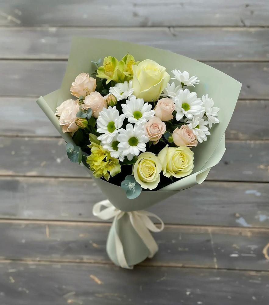 Букет цветов из: Альстромерии, Розы и Хризантемы в Каменоломни