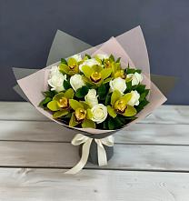 Букет цветов из:  Орхидеи и Розы в Каменоломни