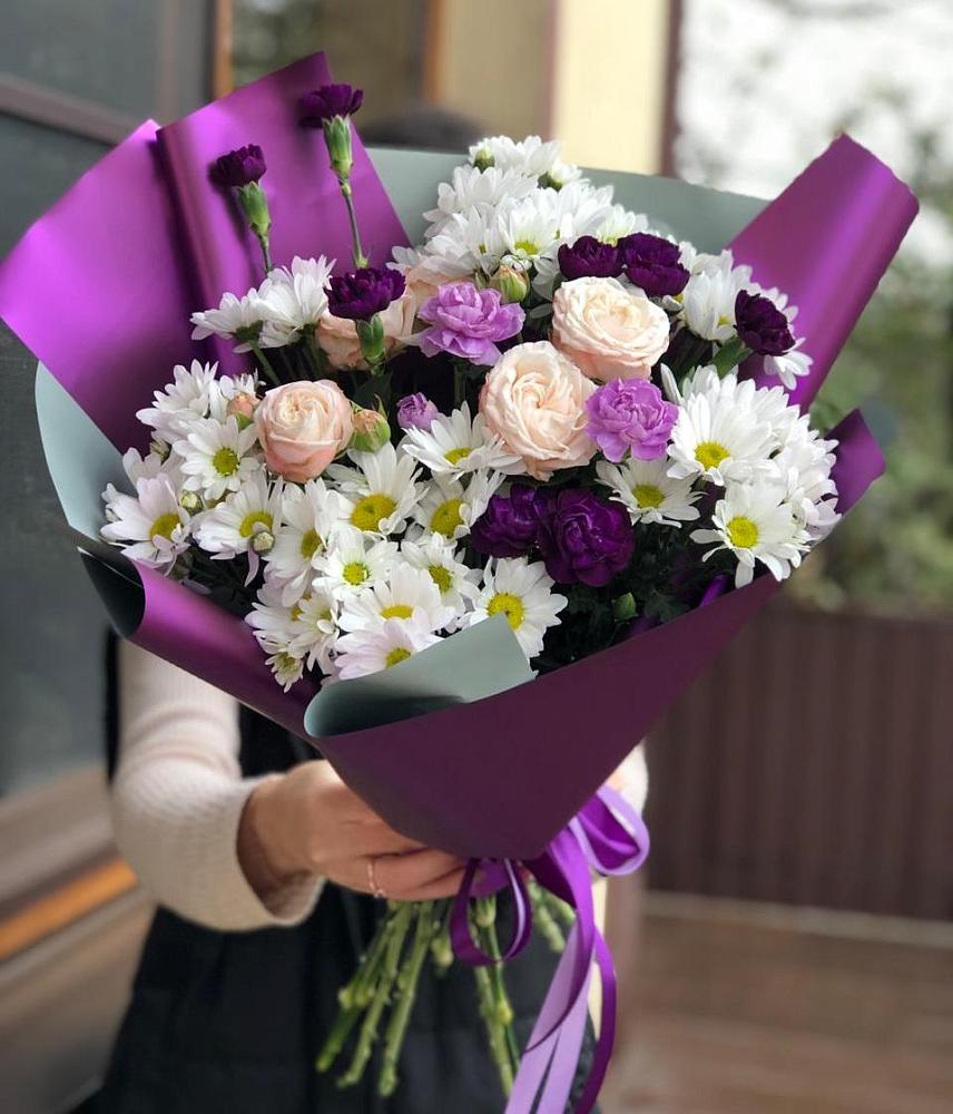 Букет цветов из: Хризантемы, Гвоздики и Розы в Каменоломни