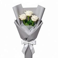 Букет 3 белые розы в Каменоломни