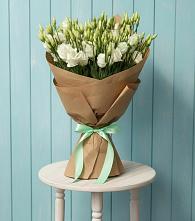 Букет цветов из:  Лизиантусы в Каменоломни