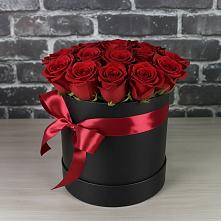 Цветочная композиция из Розы в шляпной коробке в Каменоломни