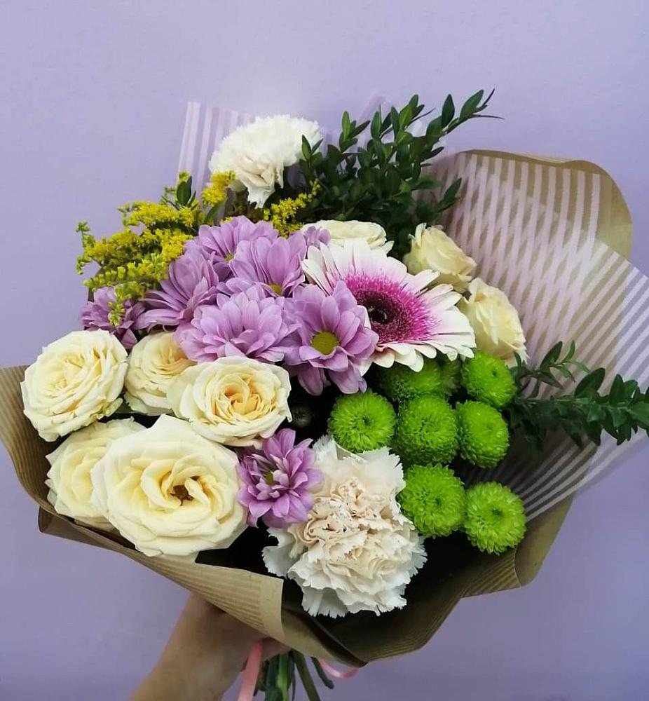 Букет цветов из: Хризантемы, Розы, Гвоздики и Герберы в Каменоломни