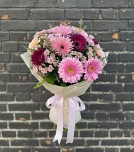 Букет цветов из:  Герберы и Хризантемы в Каменоломни